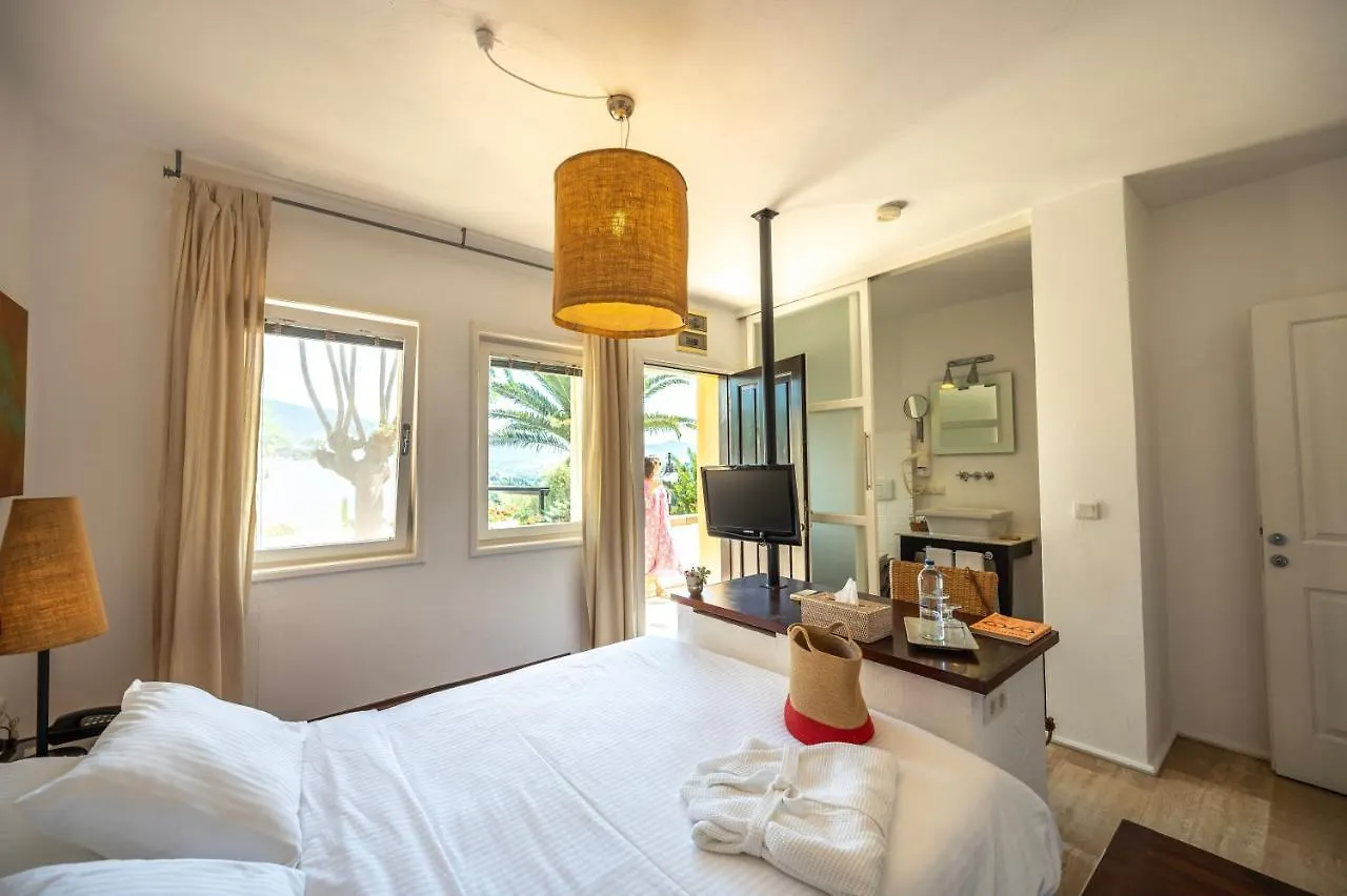 4Reasons Hotel + Bistro | 12+ Yalıkavak