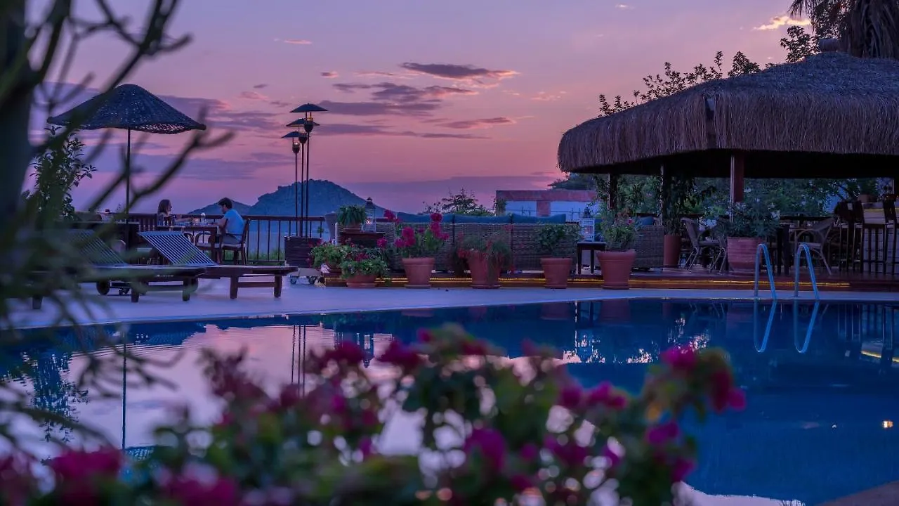 4Reasons Hotel + Bistro | 12+ Yalıkavak