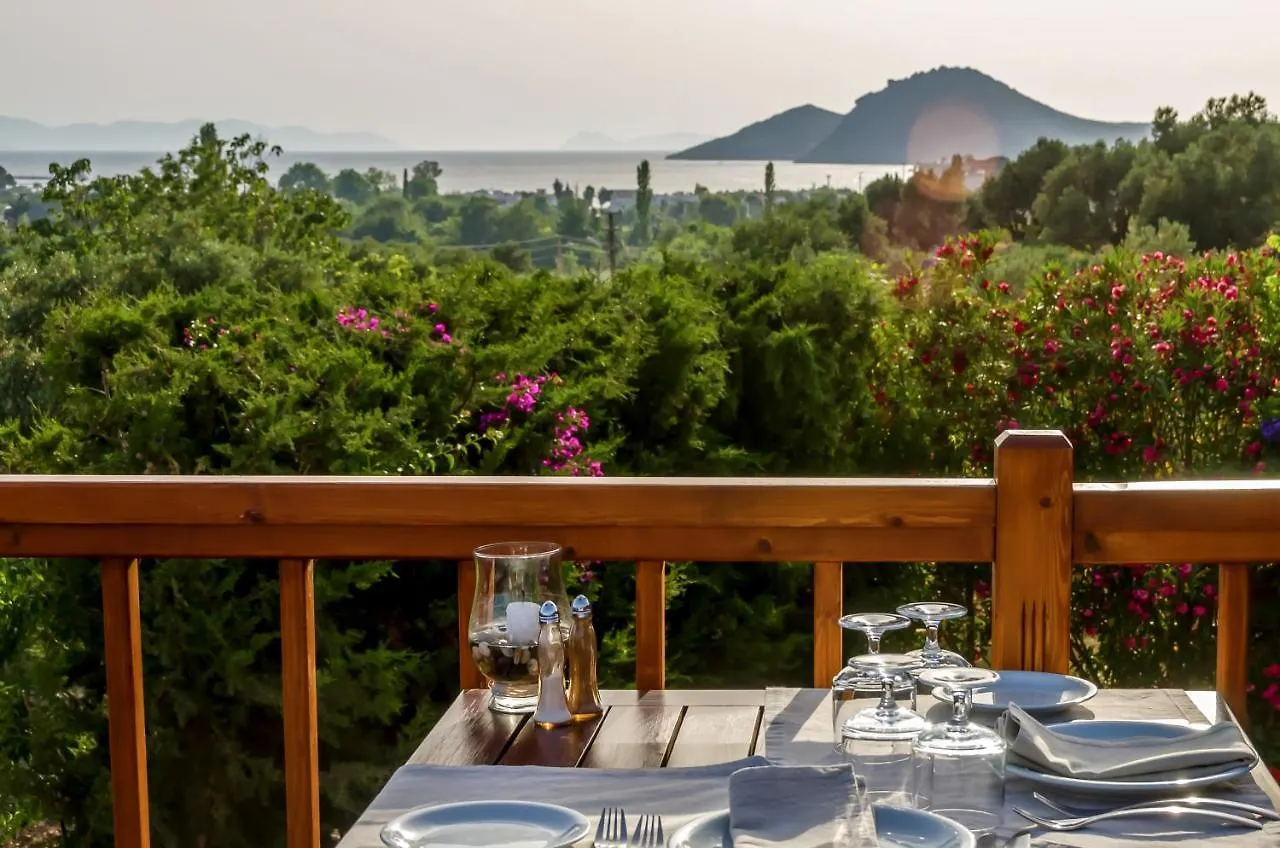 4Reasons Hotel + Bistro | 12+ Yalıkavak