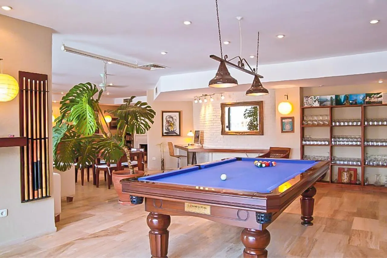 4Reasons Hotel + Bistro | 12+ Yalıkavak